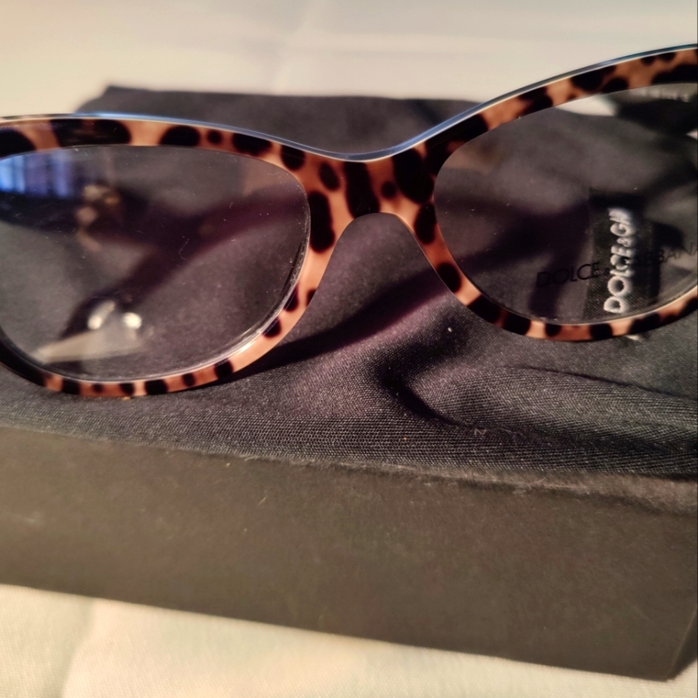 #706-New Dolce & Gabbana black Frames Cat eye made in Italy. #DG 3166 51/16/135
